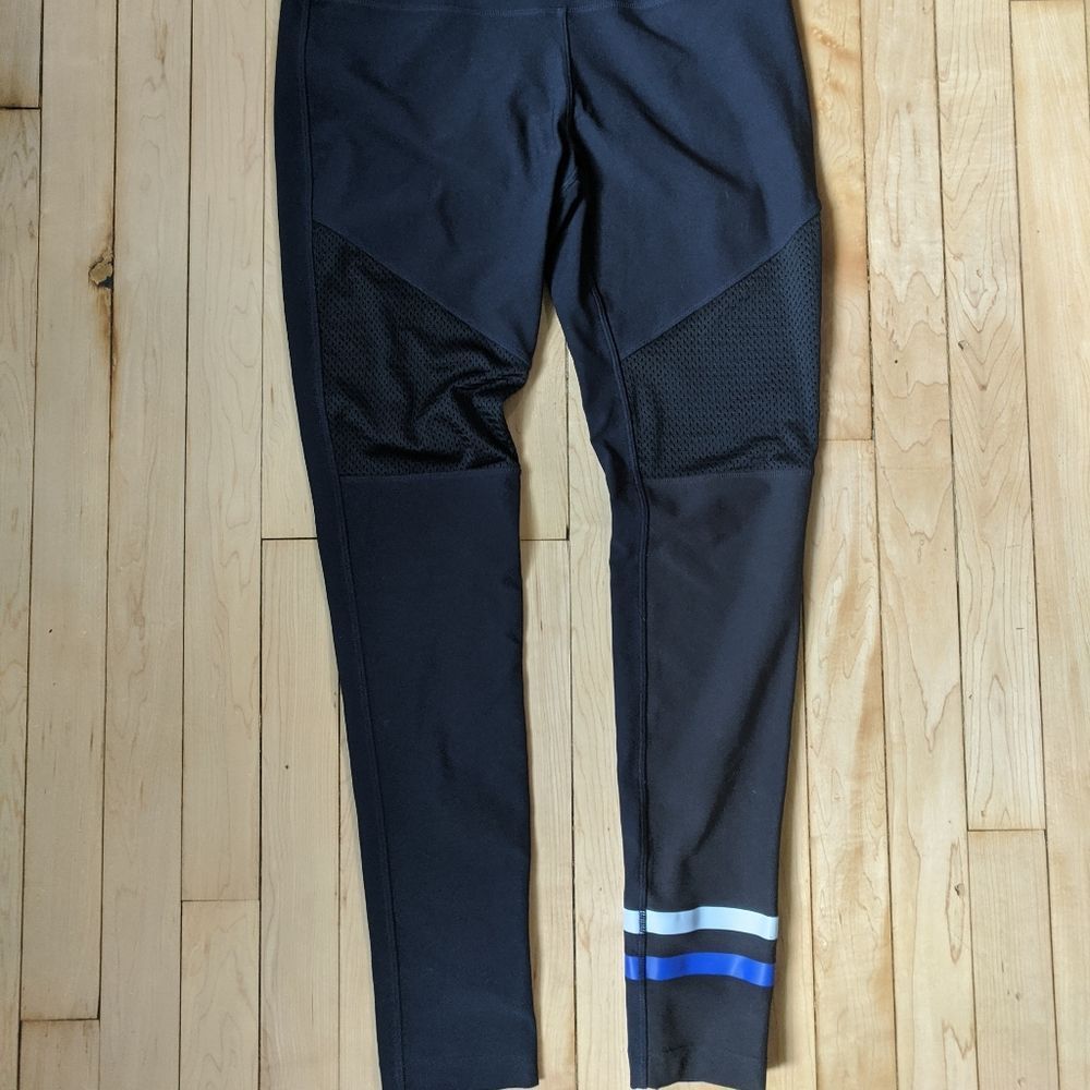 Athletic leggings